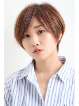 グランマッシュ(GRANMASH) フォルムが綺麗な前下がりショート