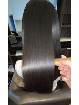 アールサロンプラスキャスパ 自由が丘(Rrsalon+CASPA) 透け感ある自毛風艶カラー×ミネコラトリートメント【髪質改善】