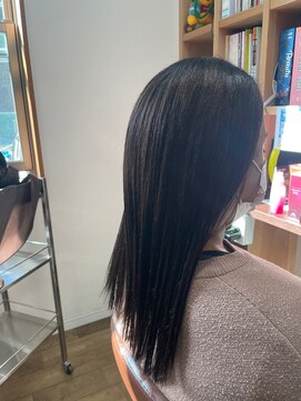 クネア(kunea) スペシャルストレート/透明感/マロンブラウン