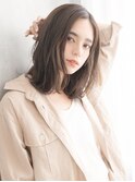 暗髪切りっぱなしロブ