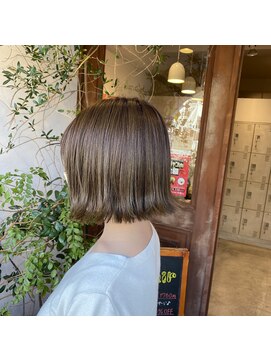 ドット ヘアー(dot.hair) 切りっぱなしボブ