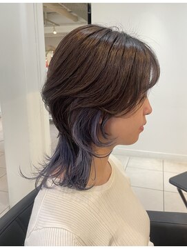 アクアオモテサンドウ(ACQUA omotesando) *くびれミディアムウルフカットロングウルフインナーカラー紫