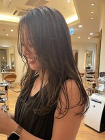 マロンベージュ 顔周りレイヤーロング韓国風ロング 韓国レイヤー