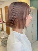 ニモ(NIMO.) ミニボブミルクティーベージュ内巻きボブ切りっぱなしボブ