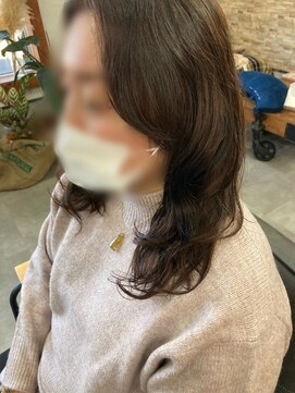 リル(lilu) レイヤー×パーマ［湘南台/湘南台駅/ゆめが丘/湘南台東口］