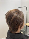 白髪ぼかしハイライト/スッキリショートボブ