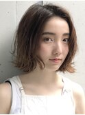 切りっぱなしショート・ボブ/絶壁解消/前髪なし/４0代/30代/丸顔