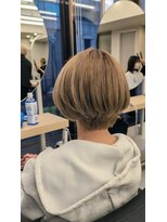 エイト ホワイト 札幌駅前店(EIGHT white)&nbsp;艶感ミルクティーベージュ×ショート