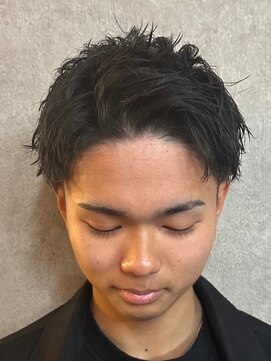 ノーエン(noen) 佐賀メンズベリーショート刈り上げフェードツーブロック韓国