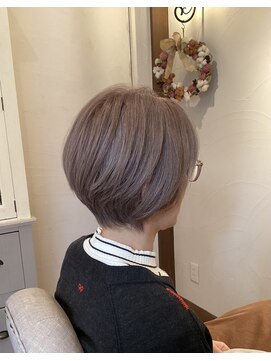 セレンディピティ 流山おおたかの森(Serendipity) 白髪ぼかしショート