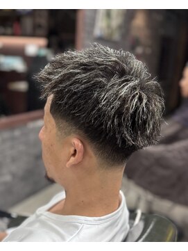 フォーコーナーズカットショップスリーセント 栄(FourCornersCutShop 3/cent) スパイラルパーマ