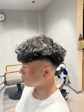 Men's salon Swell 成田店 Men'sパーマ/Men'sカット/眉毛【メンズサロン スウェル】&nbsp;フェードカット+スペインカール [#成田 #MEN'S #メンズパーマ]