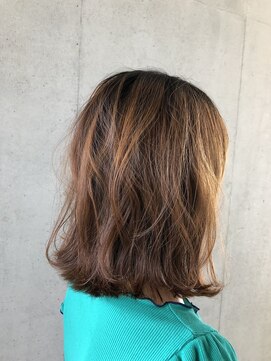 ヴォージュアーム(VOGES ame) 大人カジュアルな外ハネラフミディ