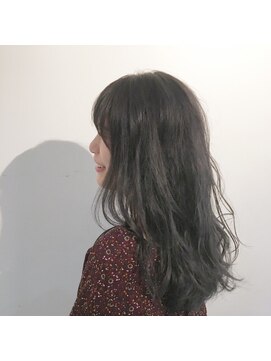 サングース(Sungoose) <Sungoose>厚めバング大人アンニュイラフパーマ