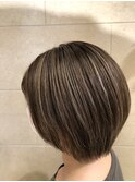 ショートボブ×コントラストハイライト