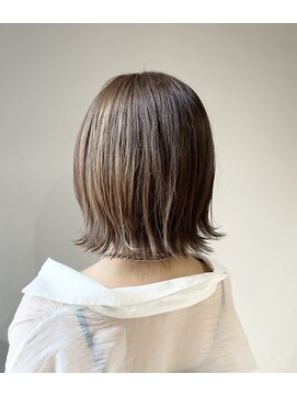 アンクー(Ankh) 【Ankh】アイスモカ#ボブ#カーキグレージュ#大人かわいい