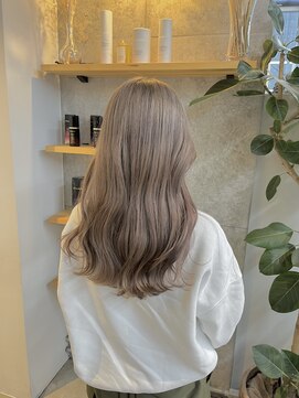 ポート バイ プライマル(port by primal) 外ハネボブ/セクションカラー/ペールベージュ