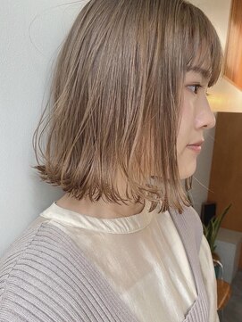 ニール 名古屋 伏見 丸の内(NEELU) 【Neelu__rie】ボブ×ベージュ