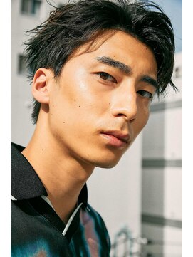 ノイ(noi) センターパートニュアンスパーマ刈り上げツーブロックメンズヘア