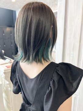 キャアリー(Caary) 福山市美容室Caaryビビットターコイズブルーインナーカラー