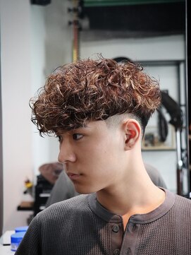 スキル(SKILL) 【SKILL】メンズカット/パーマ/ブリーチ/眉毛/フェザーショート