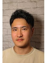 銀座マツナガ 新宿野村ビル店&nbsp;癖毛を生かしたアップバング