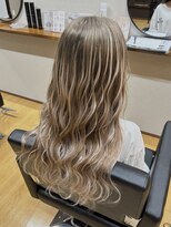 ベイビーズブレス(Baby's breath) 【バレイヤージュ×ホワイトカラー】#シールエクステ #倉敷