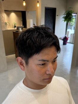 男性の為の完全プライベートバーバー☆髪だけでなく、眉や髭のお手入れなど好感度UPのトータルサポート◎