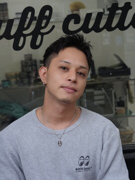 スパイキーショート【立川/理容室/床屋/顔剃り/シェービング】