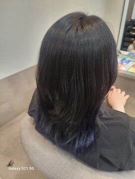 ダークブルー×グラデーション