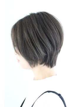 マルルヘアーデザイン(Maururu) 暗髪ショート SIDE