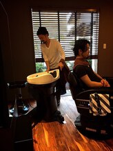 メンケーヴサロン サンパツ タクミ(MAN CAVE SALON 38 TAKUMI)&nbsp;豊永 匠