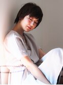 大人かわいいオリーブアッシュオン眉小顔ショートウルフc2