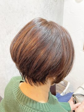 ベソ(Beso) ショートボブ