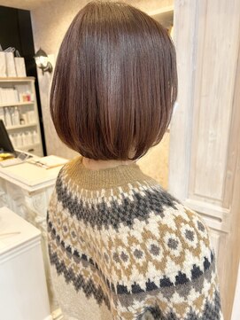 キャアリー(Caary) 福山市美容室Caary ツヤ感ストレート 内巻きAラインボブ