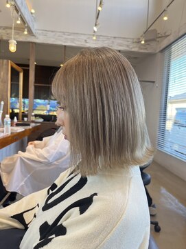 ラ メール ヘア デザイン(La mer HAIR DESIGN) ミルクティーベージュカラー(ブリーチ2回必須)
