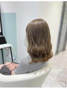 テン(天 ten) ミルクティーベージュ/ブロンド