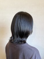 ココカラヘアー ニコ(cococara hair nico)&nbsp;ブルーブラック/外ハネ/赤みなしカラー