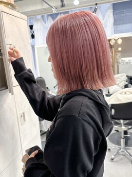 ジィルム(XELM) レイヤーカットボブピンクカラーケアブリーチダブルカラー