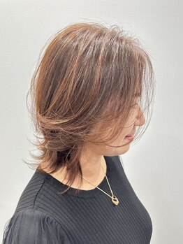 シロ(shiro.)の写真/大人女性の魅力をUP！髪質に合わせたグレイカラーをご提案◎ツヤはもちろん透明感のある仕上がりに♪