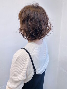 コニーズヘアサロン(Connie's Hair Salon)の写真/デジタルパーマやストカールなどを種類豊富にご用意。ボリューム感のあるお手入れ楽ちんヘアならお任せ！