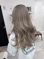 ソルバイジゼル(sol by gisele)&nbsp;ブリーチカラーグレージュ透明感カラーミルクティーベージュ