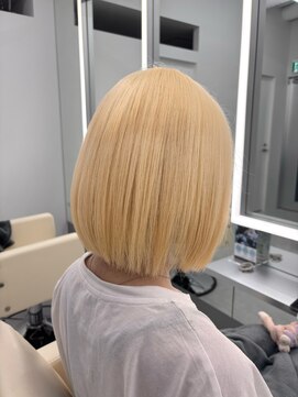 テイス 新宿(TACE) [美髪/ワイドバング/ホワイトブロンド/イメチェン/新宿]