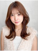 エアリーカールこなれヘア暗めカラー斜めバング薄めバング