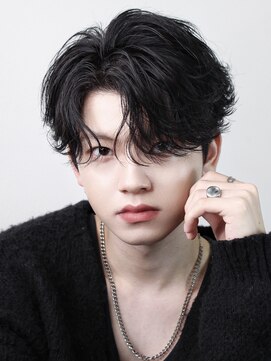 アイトーキョー 福岡(AI TOKYO) フェザーパーマ/ニュアンスパーマ/ブルーブラック