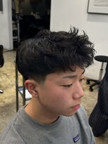 ザデイ カットアンドカルチャーショップ(THE DAY CUT&CULTURE SHOP)&nbsp;フランジカール【テーパーフェード】