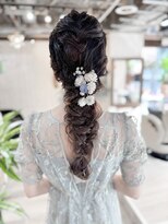 リモア(L I M O A)&nbsp;編み下ろしヘアアレンジ