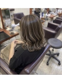 ロッカ ヘアーイノベーション(rocca hair innovation)の写真/計算されたハイライトで透明感を叶える！高い技術力で理想のスタイルを提案☆［稲毛/髪質改善］