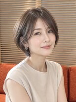 オアシスアヴェダ ザ・ペニンシュラ東京(OASIS AVEDA)&nbsp;大人ショート・前髪カット・白髪ぼかしカラー・グレージュ40代