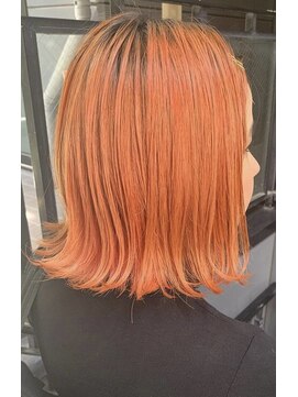 アンレーブ(UNREVE) カラーバターで発色のいいオレンジヘア